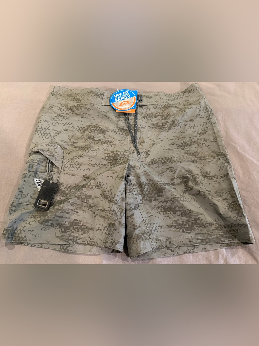 New Columbia PFG Offshore II Board Shorts UPF 50 Digital Desert Camo Men’s 40